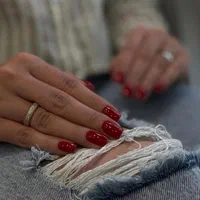 کاشت ناخن حرفه ای|خدمات آرایشگری و زیبایی|هشتگرد, هشتگرد قدیم|دیوار