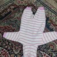 لباس صورتی نو برای نوزاد خزدار