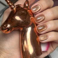 کاشت و ترمیم ناخن