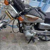 هندا ۲۰۰ مارک نامی