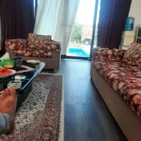 به یکنفر خانم برای نظافت محل کار تمیز کاری