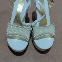 کفش زنانه فقط در روز عروسی پا شده نو بدون ایراد