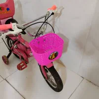 ۱۲ دخترانه