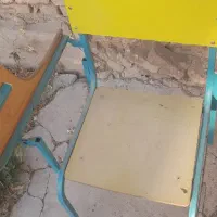 صندلی دانش اموزی
