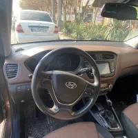 هیوندا i20