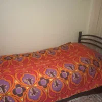 تخت فلزی