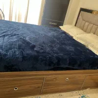 تخت دونفره با پا تختی