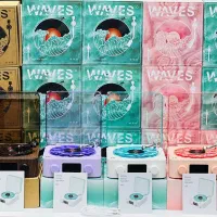 اسپیکر و چراغ شب تاب با طرح گرامافون