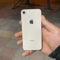 iPhone 8 64gig در حد نو