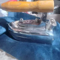 اتو برقی قدیمی