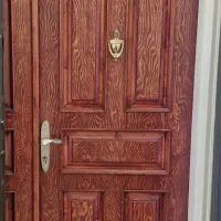درب چوبی واحد با چهار چوب
