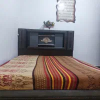 تخت خواب همراه دو عدد پاتختی|مبلمان خانگی و میز عسلی|یاسوج, |دیوار