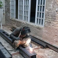 جوشکاری برشکاری سیار تخریب کلیه کارهای ساختمانی