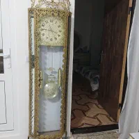 ساعت ایستاده ی برنز