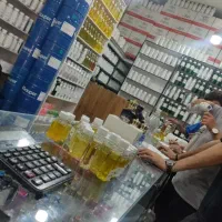 فروشنده اقا 20الی30
