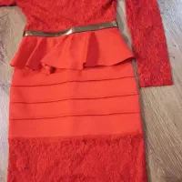 لباس  قرمزکوتاه بسیار شیک و خوش تن