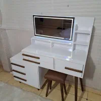 میز آرایش درنا