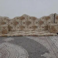 پشتی وکناری