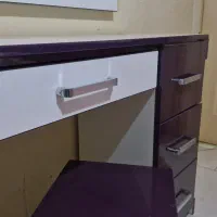 میز آرایش MDF با روکش های‌گلاس|تخت و سرویس خواب|تهران, پرستار|دیوار