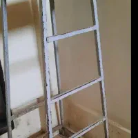 چهارپایه اهنی