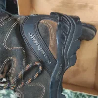 پوتین کوهنوردی|کوهنوردی و کمپینگ|رشت, سعدی (تختی)|دیوار