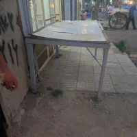 میز کار آهنی