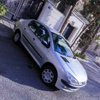 پژو ۲۰۶ صندوقدار مدل ۱۳۸۹ اتومات در حد نو