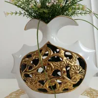 گلدان طلایی و سفید زیبا و دلربا