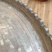 مجمع مسی قدیمی|کلکسیون اشیاء عتیقه|لاهیجان, قیام|دیوار