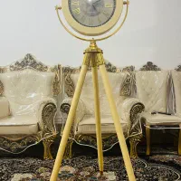 ساعت ایستاده