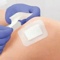 خدمات درمانی در منزل(وصل سرم درمان آنفولانزا و ..)