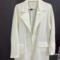 کت بسیار تمیز سفید