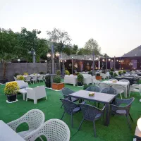 مدیر کافه رستوران با ۱۲ سال سابقه