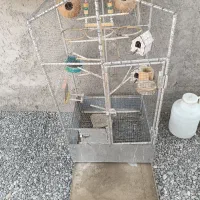 قفس بزرگ فلزی