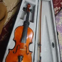 یک عدد  ویالون سالم در حد نو