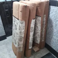 چهار عدد پشتی|پشتی|بروجرد, |دیوار