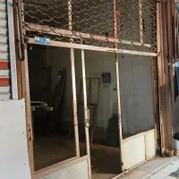 پنجره و کرکره مغازه