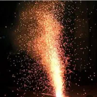 آتش و نور افشانی و سیگارت