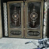 نقاشی ساختمان و درب پنجره