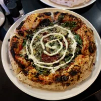 پیک موتوری همراه با موتور بصورت تمام وقت نیازمندیم