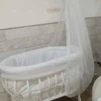 تخت کودک نو استفاده نشده|اسباب و اثاث بچه|قم, بیست متری ولیعصر|دیوار