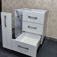 میز سه کشو