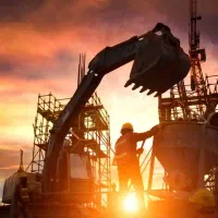 خدمات پیمانکاری(گودبرداری،خاکبرداری،مصالح و نخاله)