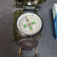 قطب نما.پتو نجات.کبریت طوفان.بیلچه تاشو.منقل جیبی