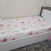 تخت یک نفره