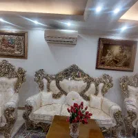 مبل سلطنتی ۹ نفره با جلو مبلی و عسلی و ‌کاور