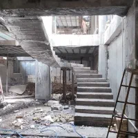 پله گرد و استخر