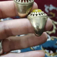 انگشتر برنجی|کلکسیون اشیاء عتیقه|شیراز, شهرک والفجر|دیوار