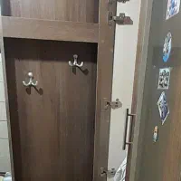 تخت نوجوان و کمد تمیز در حد نو
