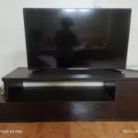 میز تلویزیون  درحدنو ،به علت جابجایی (فوری فروشی)|میز تلویزیون|تهران, علم و صنعت|دیوار